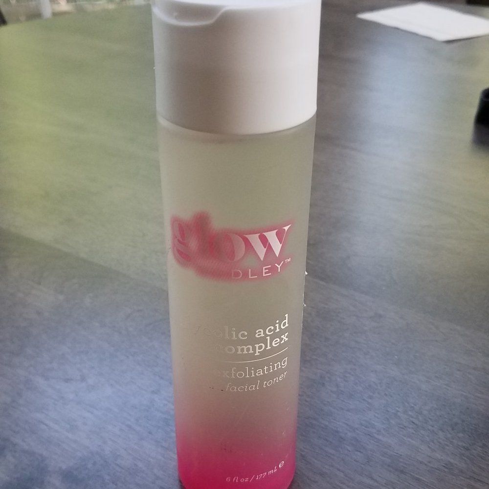 Exfoliating Facial toner unisex